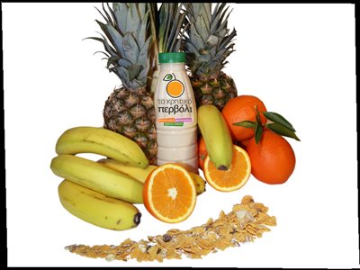 Smoothie μπανάνα-ανανάς-πορτοκάλι-στραγγιστό γιαούρτι-μέλι & δημητριακά 300ml